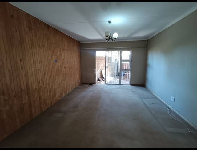 1 BEDROOM FLAT TO LET IN FLORA GARDENS